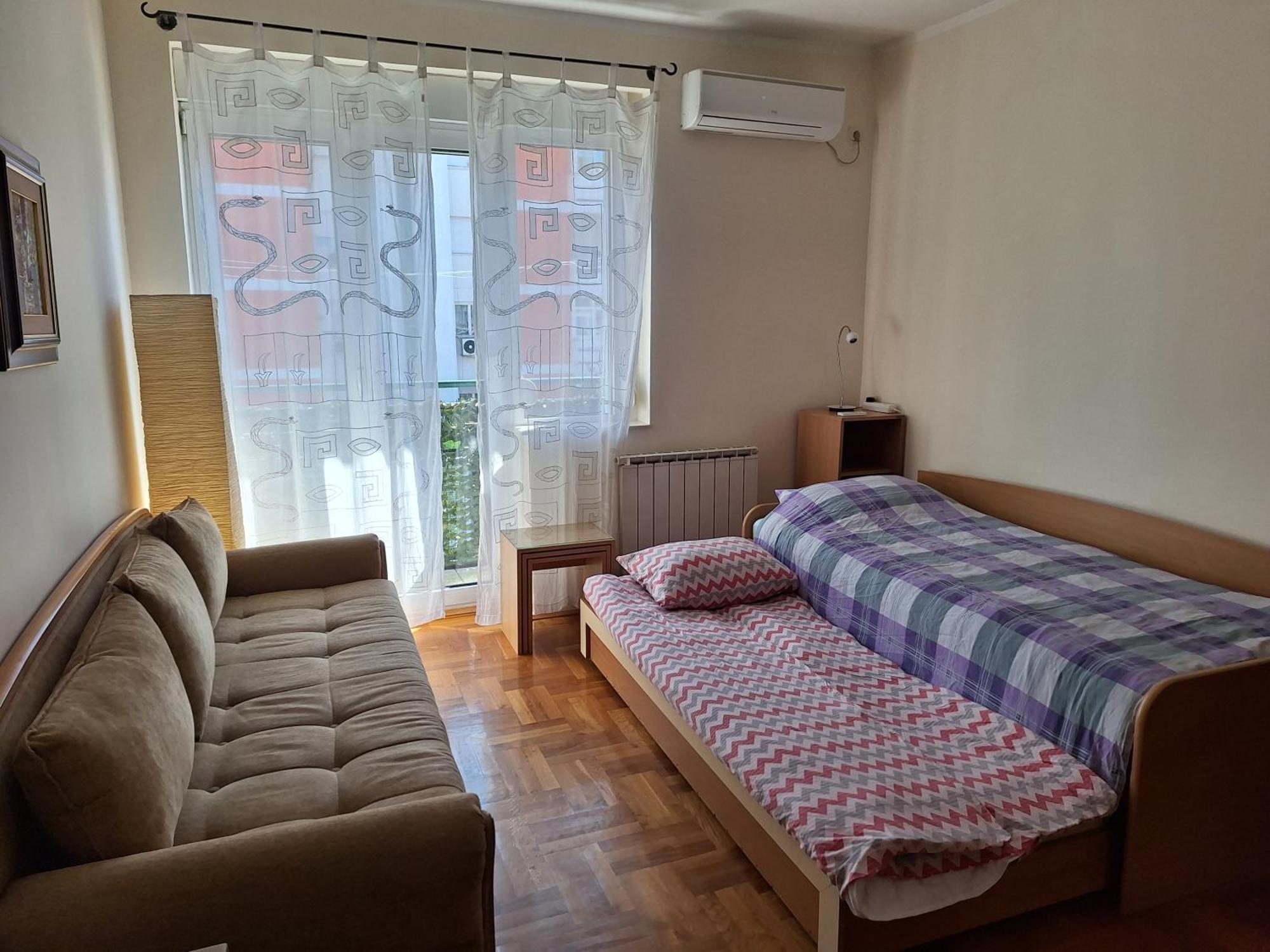 Apartment Music-Center, In The Center Of Podgorica Eksteriør billede